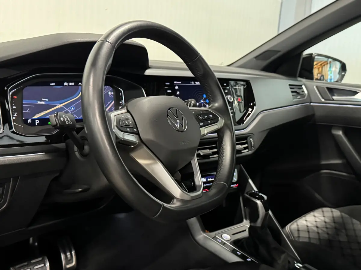 1.0 TSI R-Line | PANO | ACC | CAMERA | CARPLAY