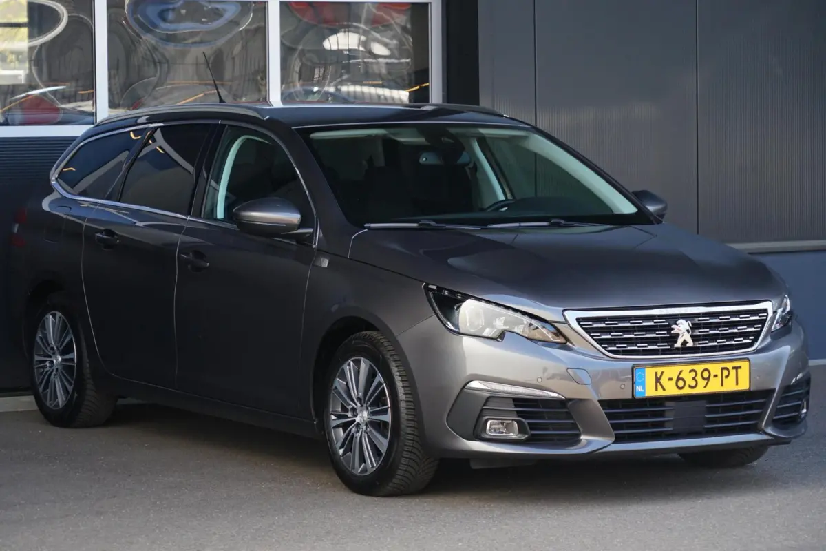 1.2 PureTech Blue Lease Allure, NL, nw dis. trekh.