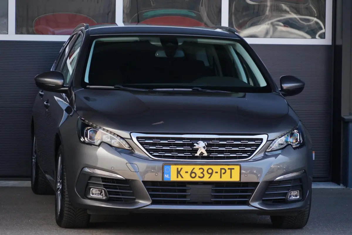 1.2 PureTech Blue Lease Allure, NL, nw dis. trekh.