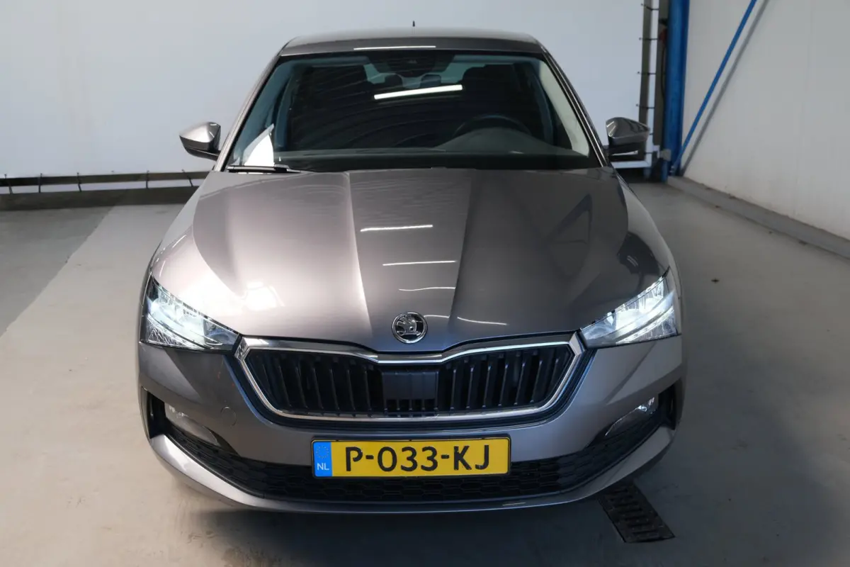 1.0 TSI Ambition - N.A.P. Airco, Carplay, Cruise, PDC.