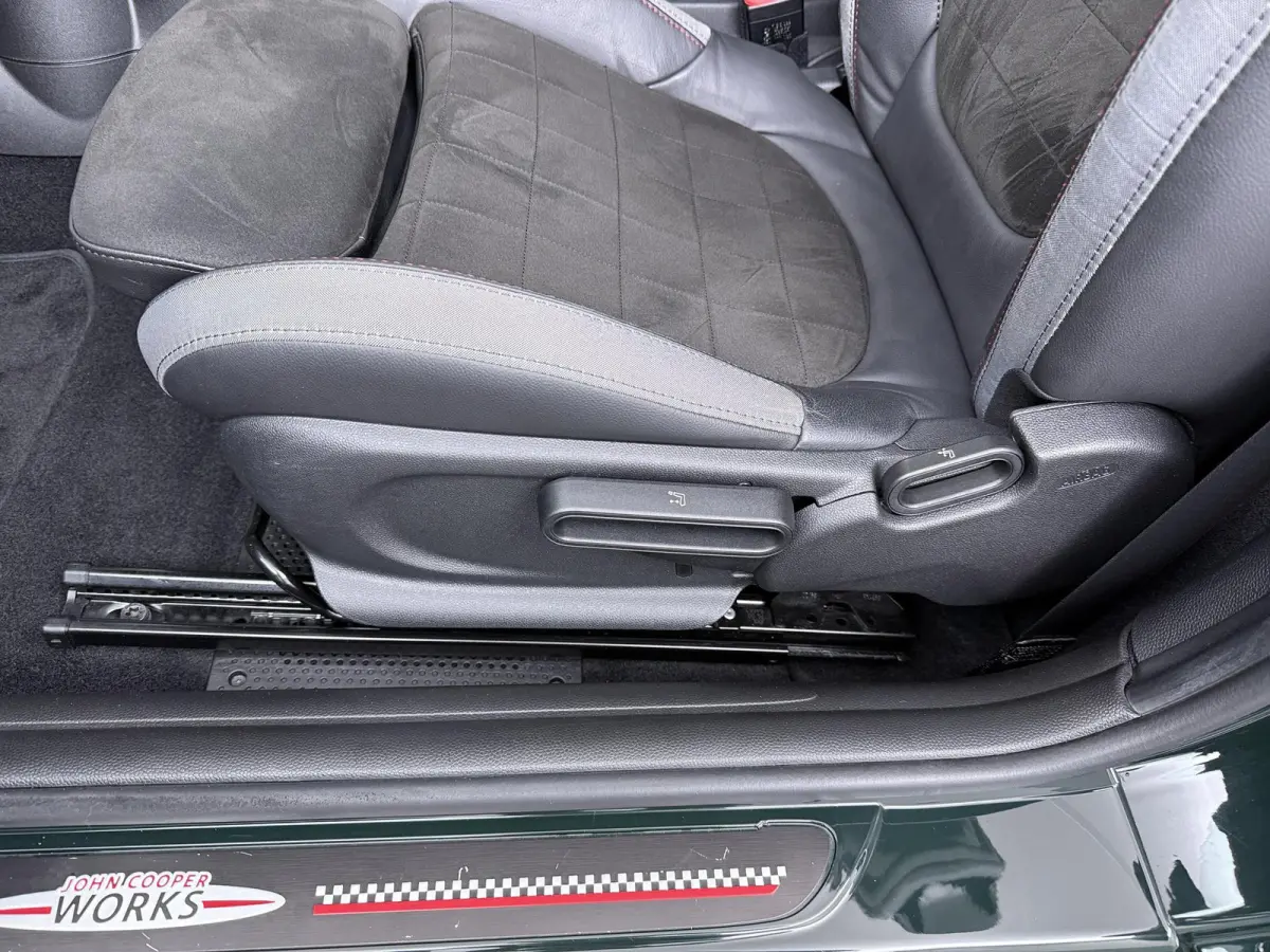 John Cooper Works JCW-Pack | Stoel- en Stuurverwarming | Adaptive Cruise | Harman Kardon | Panoramadak