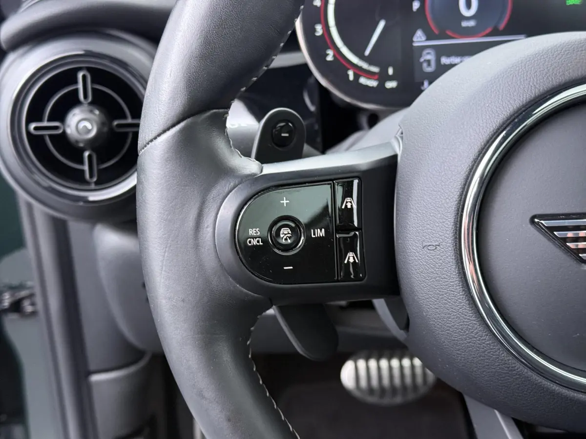 John Cooper Works JCW-Pack | Stoel- en Stuurverwarming | Adaptive Cruise | Harman Kardon | Panoramadak