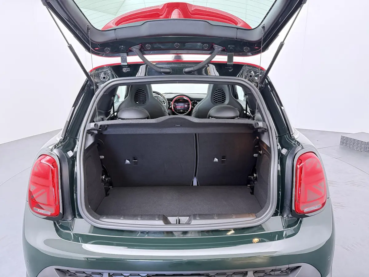 John Cooper Works JCW-Pack | Stoel- en Stuurverwarming | Adaptive Cruise | Harman Kardon | Panoramadak