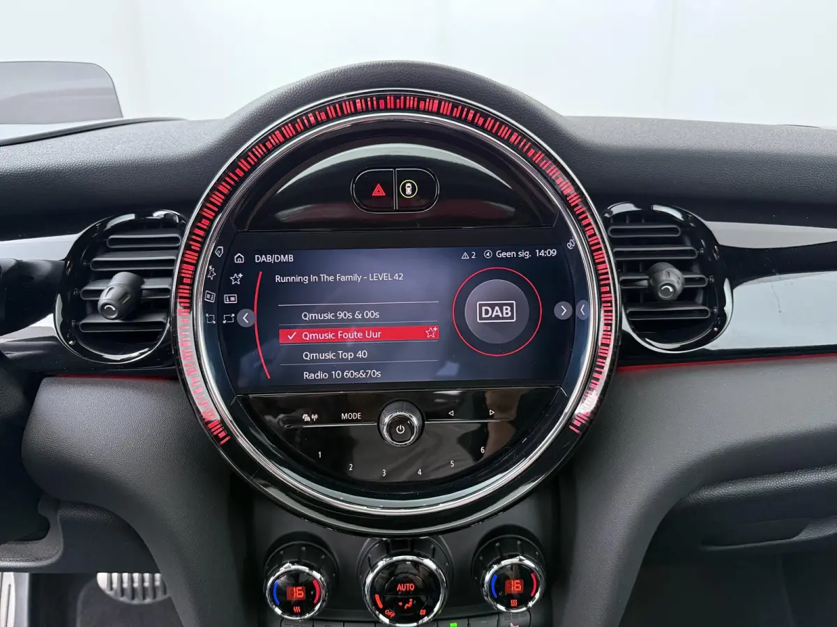 John Cooper Works JCW-Pack | Stoel- en Stuurverwarming | Adaptive Cruise | Harman Kardon | Panoramadak