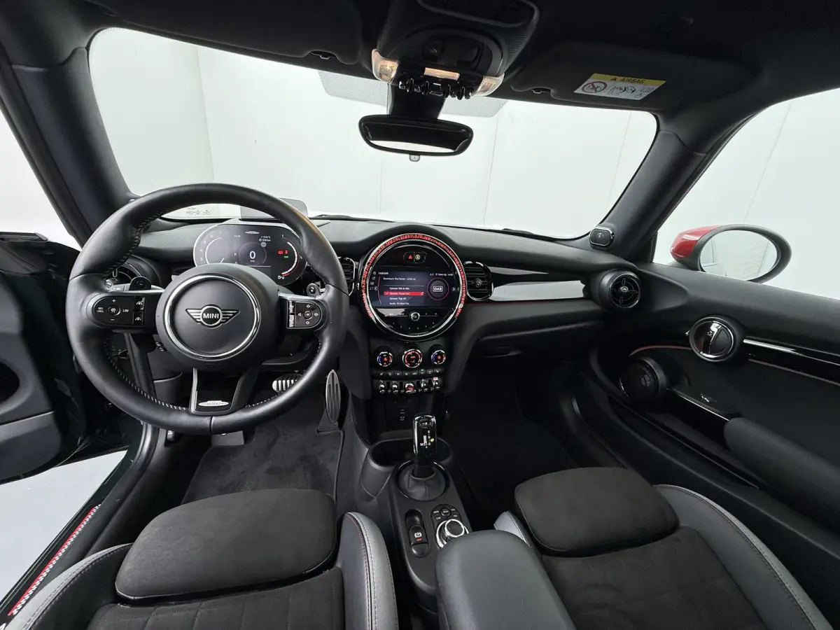 John Cooper Works JCW-Pack | Stoel- en Stuurverwarming | Adaptive Cruise | Harman Kardon | Panoramadak