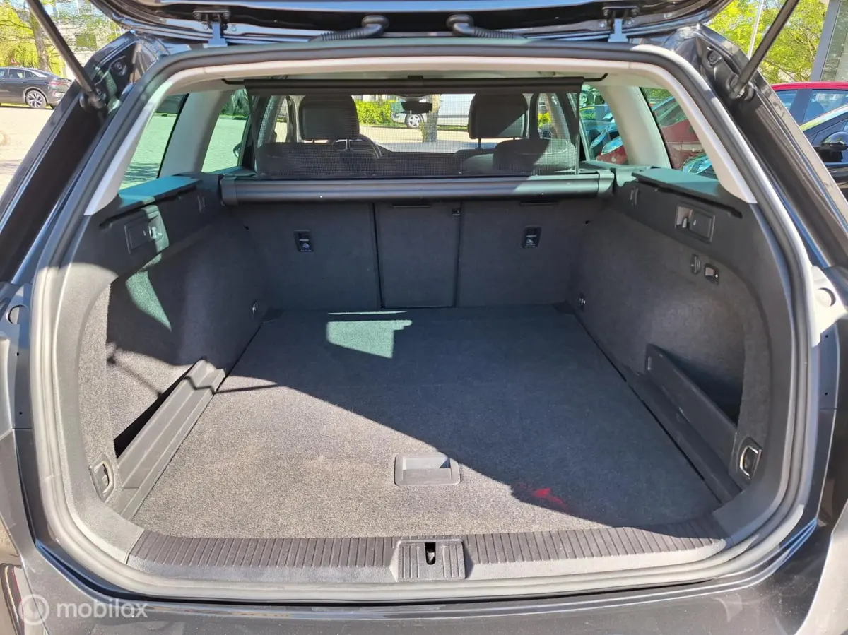1.5 TSI BUSINESS AUTOMAAT • Trekhaak •