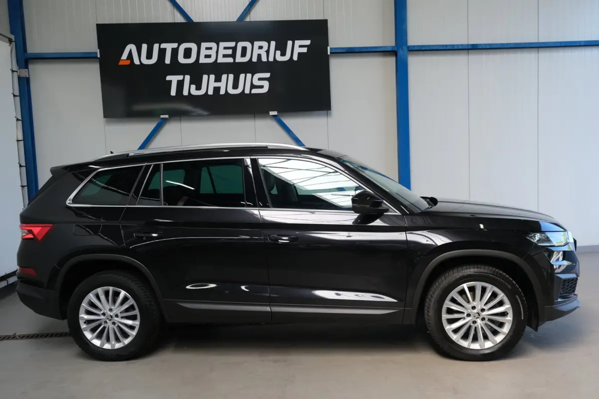 1.5 TSI Business Edition 7p. - N.A.P. Airco, Cruise, Carplay, PDC, Navi, Camera, Trekhaak.