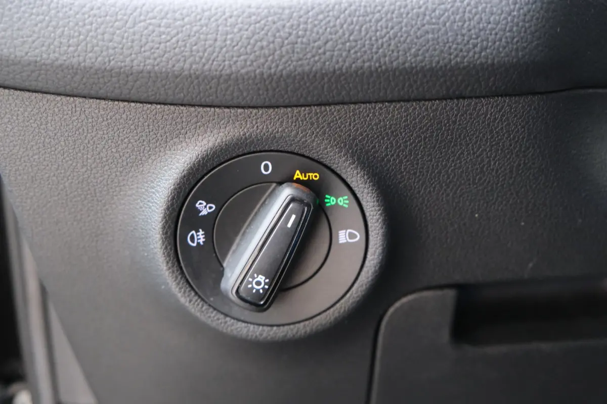 1.5 TSI Business Edition 7p. - N.A.P. Airco, Cruise, Carplay, PDC, Navi, Camera, Trekhaak.
