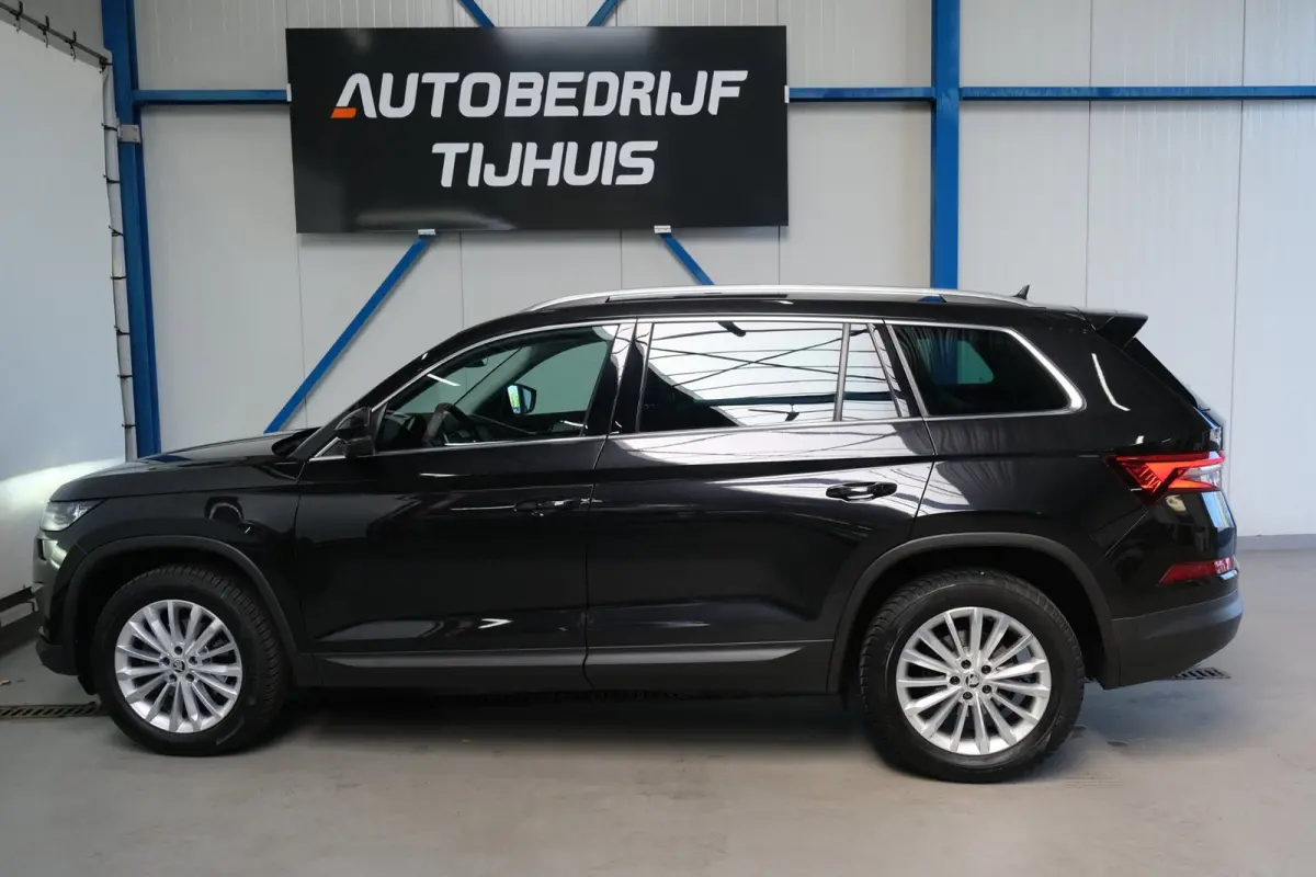 1.5 TSI Business Edition 7p. - N.A.P. Airco, Cruise, Carplay, PDC, Navi, Camera, Trekhaak.