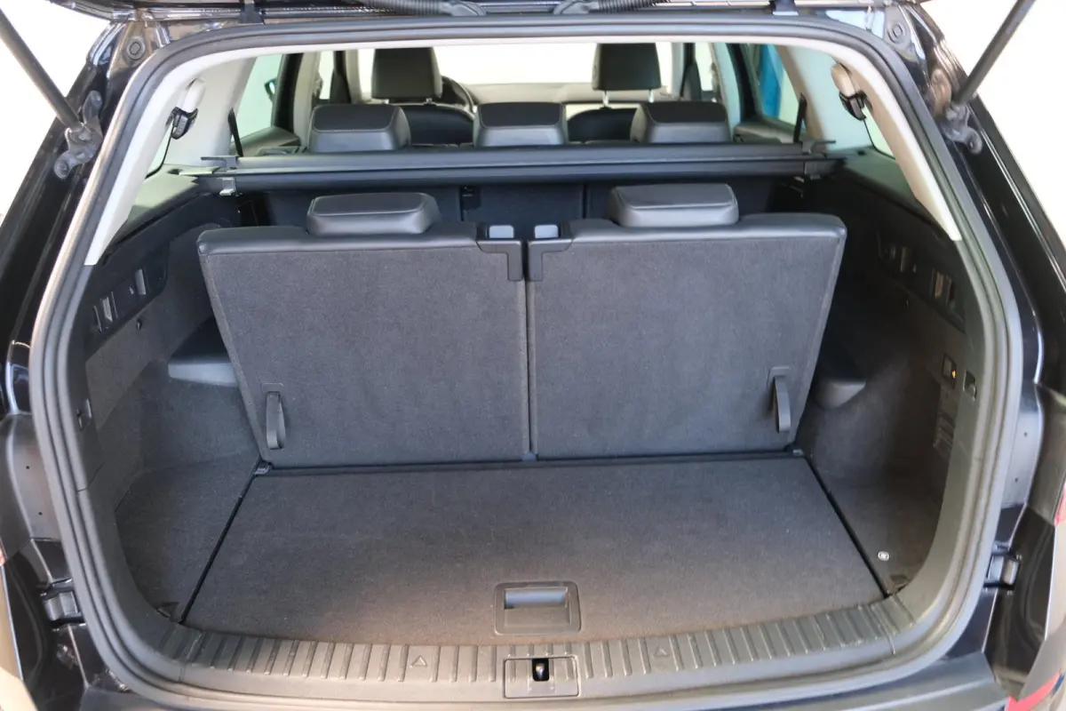 1.5 TSI Business Edition 7p. - N.A.P. Airco, Cruise, Carplay, PDC, Navi, Camera, Trekhaak.