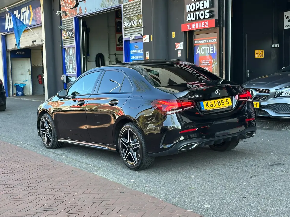 250 e Business Solution AMG Limited Carplay Sfeerverlichting