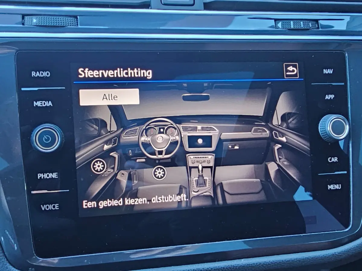 1.5 TSI Highline Business R-line 7p. | LED | Pano | Trekhaak | Leder | Stoelverwarming | Camera | ACC | App-connect | All-seasons | Vol |