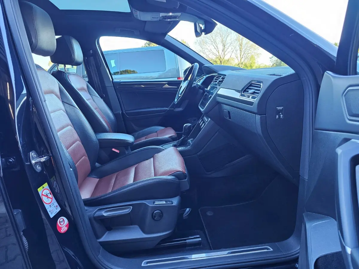 1.5 TSI Highline Business R-line 7p. | LED | Pano | Trekhaak | Leder | Stoelverwarming | Camera | ACC | App-connect | All-seasons | Vol |