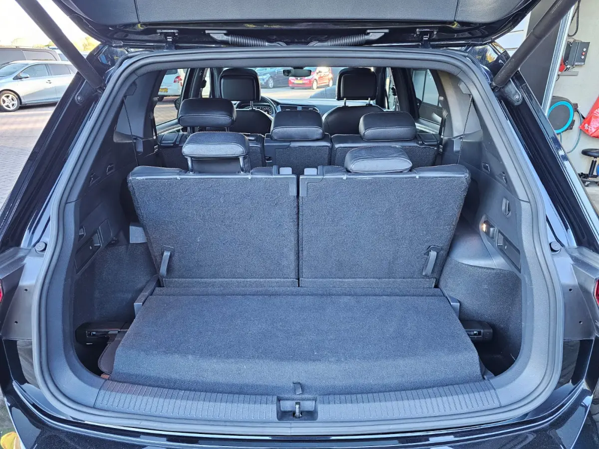 1.5 TSI Highline Business R-line 7p. | LED | Pano | Trekhaak | Leder | Stoelverwarming | Camera | ACC | App-connect | All-seasons | Vol |
