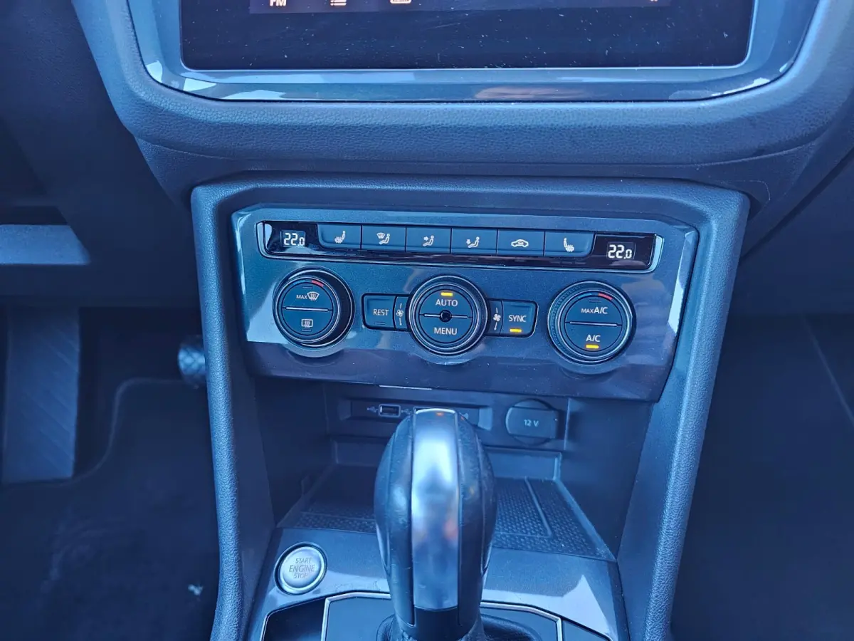 1.5 TSI Highline Business R-line 7p. | LED | Pano | Trekhaak | Leder | Stoelverwarming | Camera | ACC | App-connect | All-seasons | Vol |