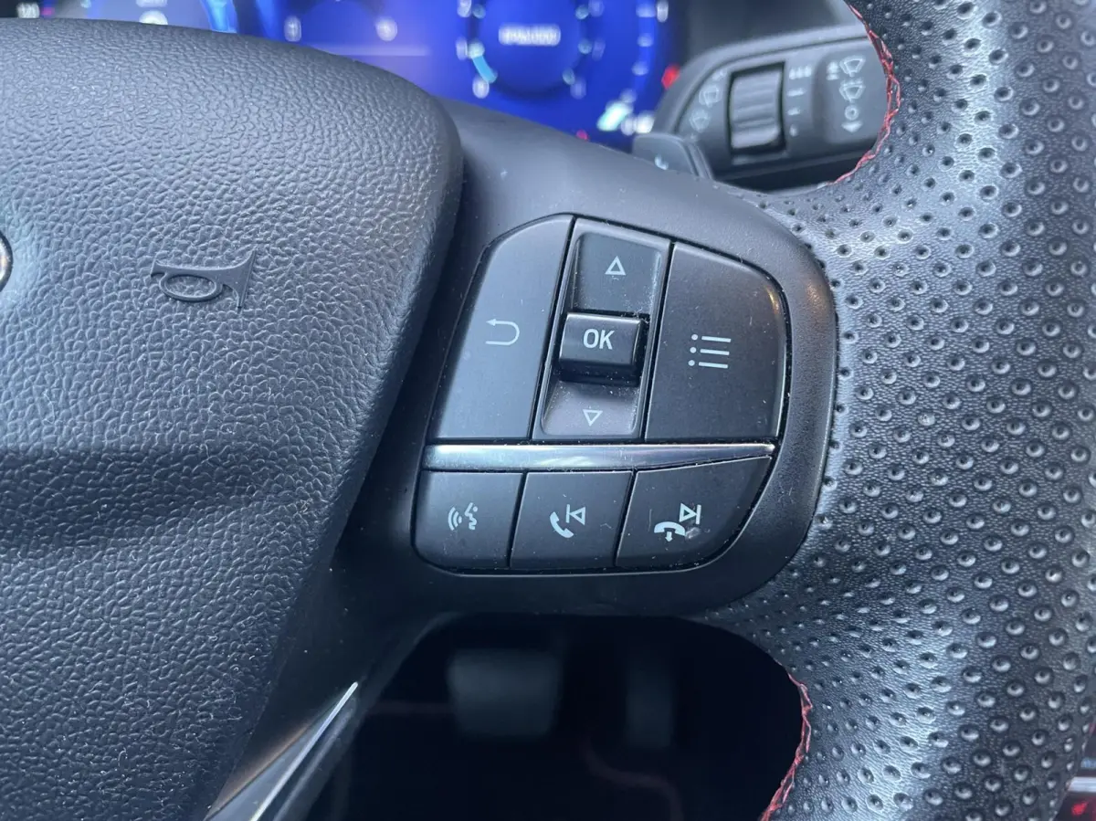 1.0 EcoBoost Hybrid|ST-Line|B&O|Blindspot|Camera