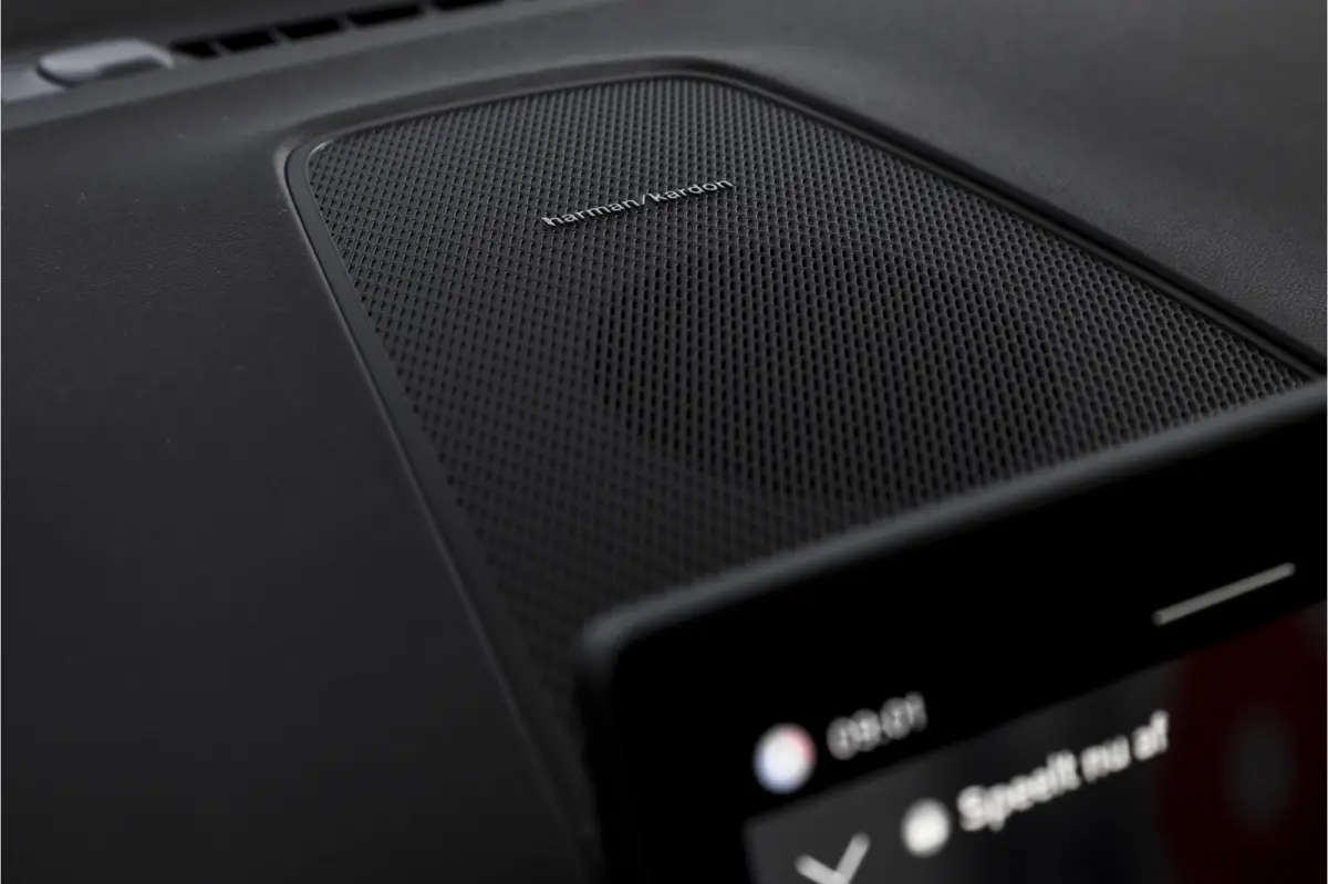 2.0 T8 Plug-in hybrid AWD Plus Black Edition | S/K Panodak | Harman/Kardon | Dig.Cockpit | Adapt.Cruise | Stoel-+Stuurverw. | Elek. stoelen | Camera | NAV+App.Connect | ECC | LM 21" | 6030