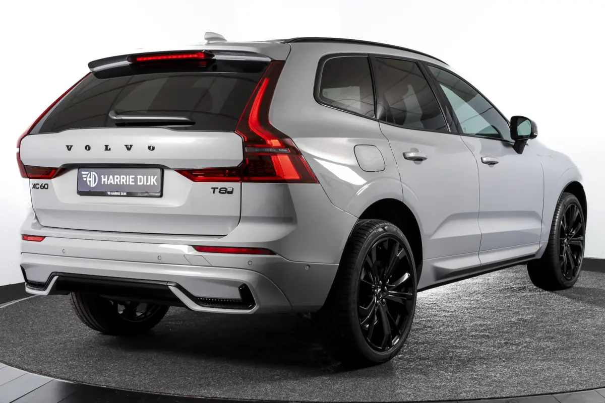 2.0 T8 Plug-in hybrid AWD Plus Black Edition | S/K Panodak | Harman/Kardon | Dig.Cockpit | Adapt.Cruise | Stoel-+Stuurverw. | Elek. stoelen | Camera | NAV+App.Connect | ECC | LM 21" | 6030