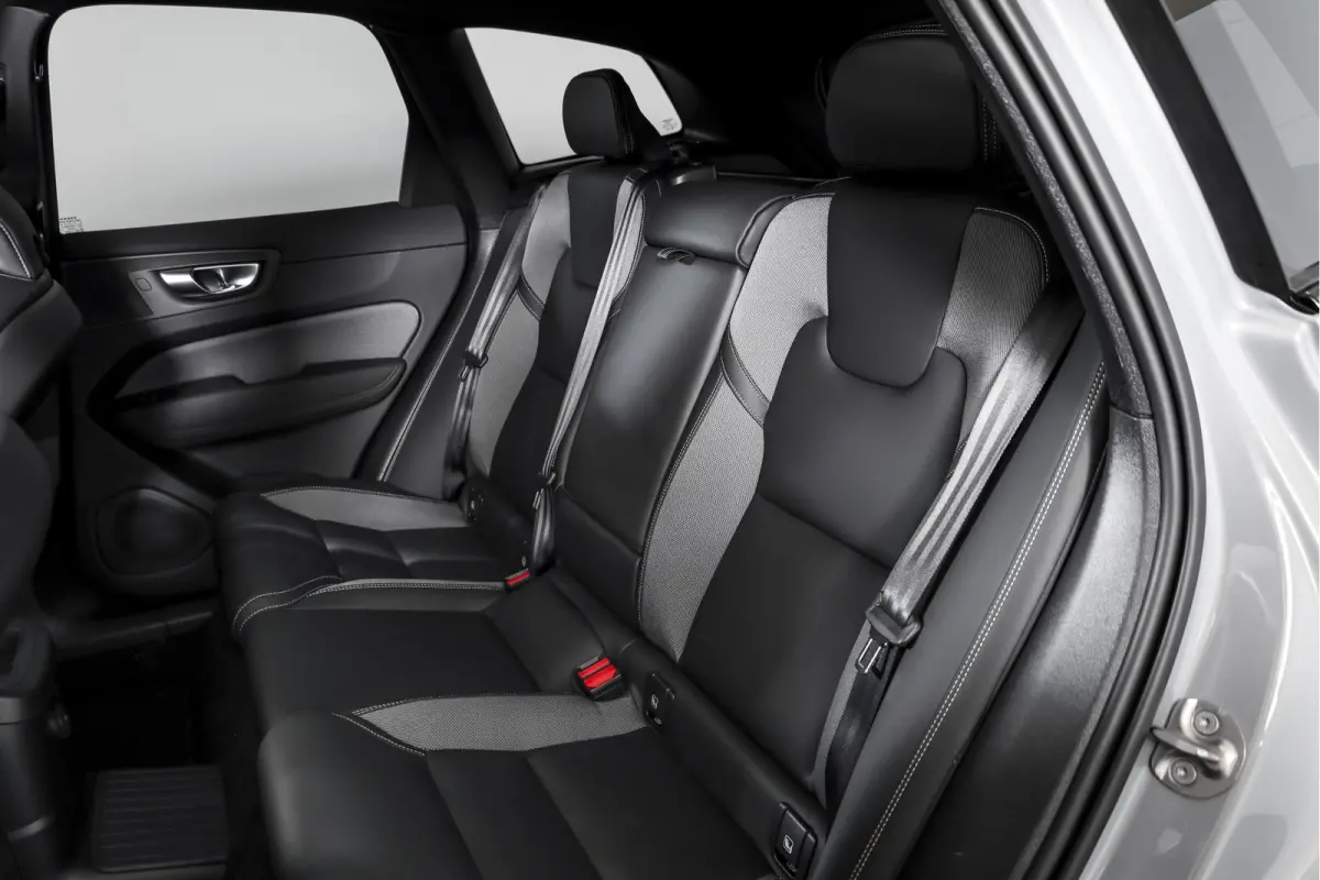 2.0 T8 Plug-in hybrid AWD Plus Black Edition | S/K Panodak | Harman/Kardon | Dig.Cockpit | Adapt.Cruise | Stoel-+Stuurverw. | Elek. stoelen | Camera | NAV+App.Connect | ECC | LM 21" | 6030