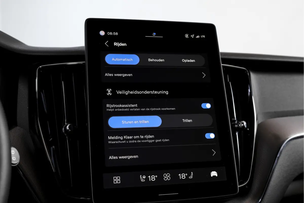 2.0 T8 Plug-in hybrid AWD Plus Black Edition | S/K Panodak | Harman/Kardon | Dig.Cockpit | Adapt.Cruise | Stoel-+Stuurverw. | Elek. stoelen | Camera | NAV+App.Connect | ECC | LM 21" | 6030