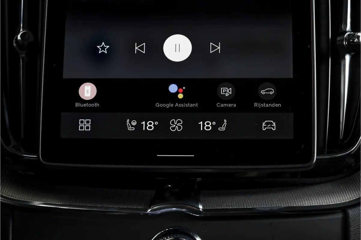2.0 T8 Plug-in hybrid AWD Plus Black Edition | S/K Panodak | Harman/Kardon | Dig.Cockpit | Adapt.Cruise | Stoel-+Stuurverw. | Elek. stoelen | Camera | NAV+App.Connect | ECC | LM 21" | 6030