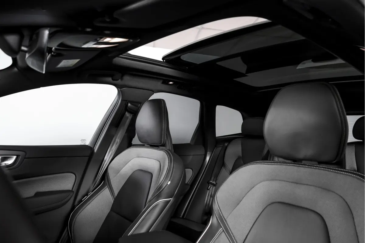 2.0 T8 Plug-in hybrid AWD Plus Black Edition | S/K Panodak | Harman/Kardon | Dig.Cockpit | Adapt.Cruise | Stoel-+Stuurverw. | Elek. stoelen | Camera | NAV+App.Connect | ECC | LM 21" | 6030