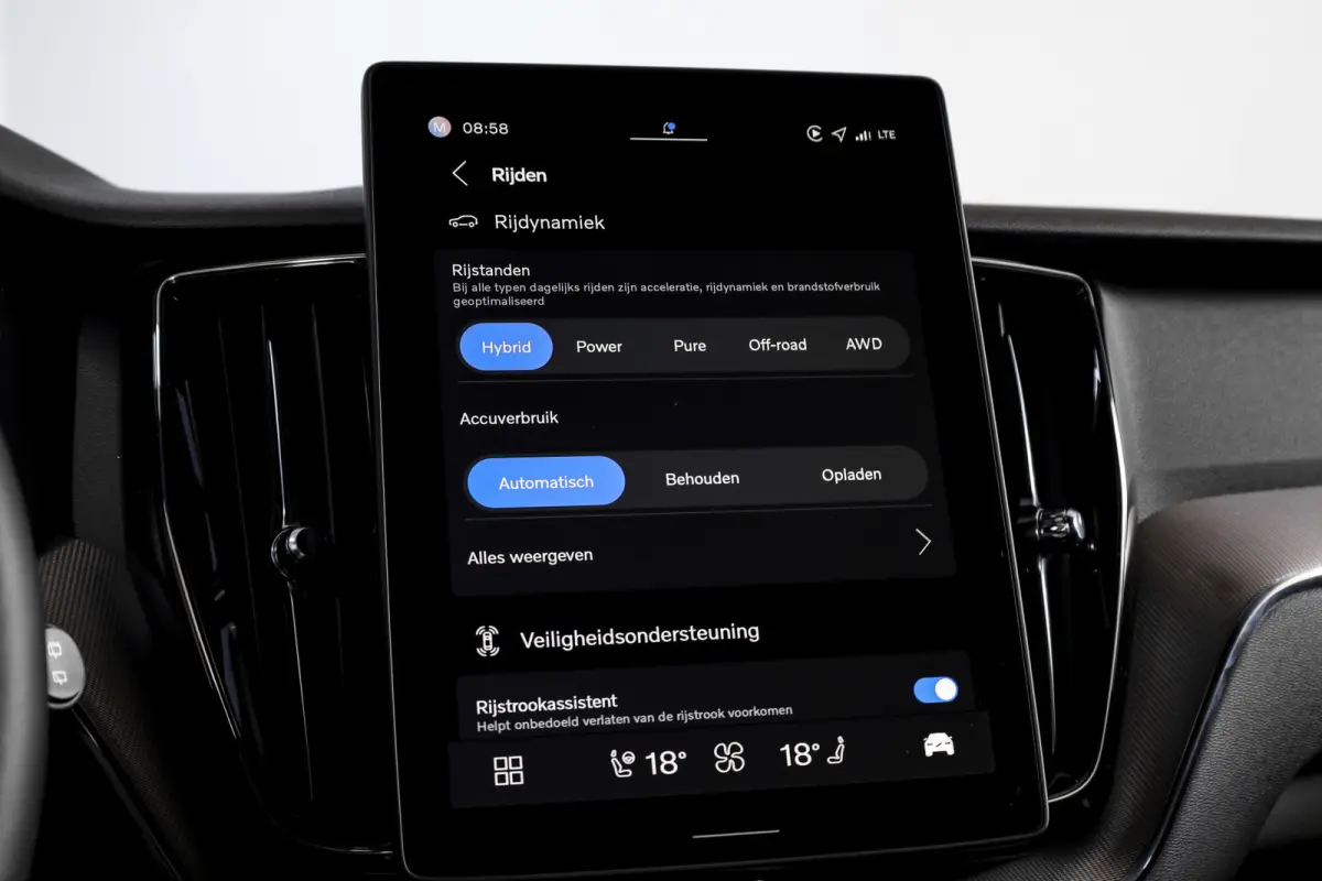 2.0 T8 Plug-in hybrid AWD Plus Black Edition | S/K Panodak | Harman/Kardon | Dig.Cockpit | Adapt.Cruise | Stoel-+Stuurverw. | Elek. stoelen | Camera | NAV+App.Connect | ECC | LM 21" | 6030