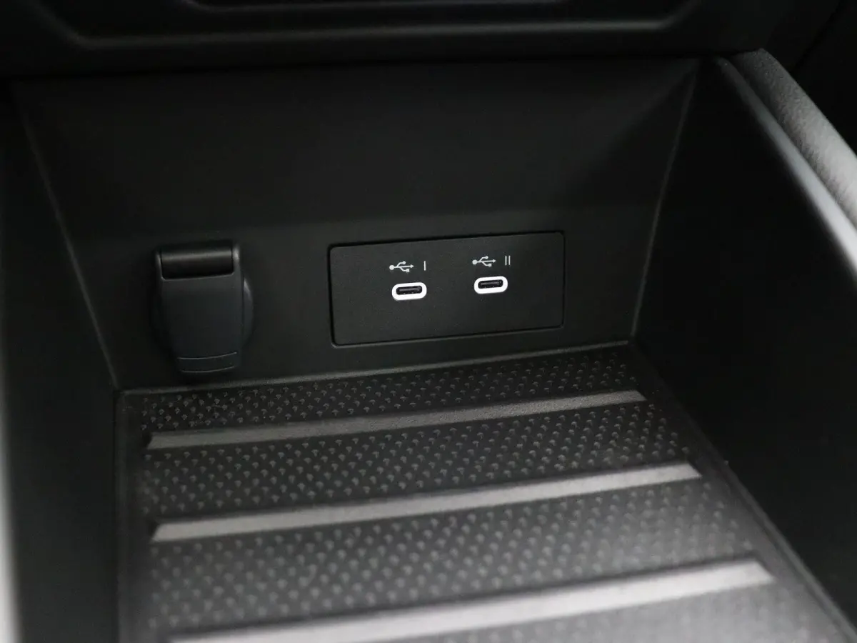 1.8 HEV AT 160pk Instyle | 1e Eigenaar | Panoramadak | Adaptive cruise control | Apple carplay/Android auto | Climate controle | Stoel verwarming | Lichtmetalen velgen 18'' |