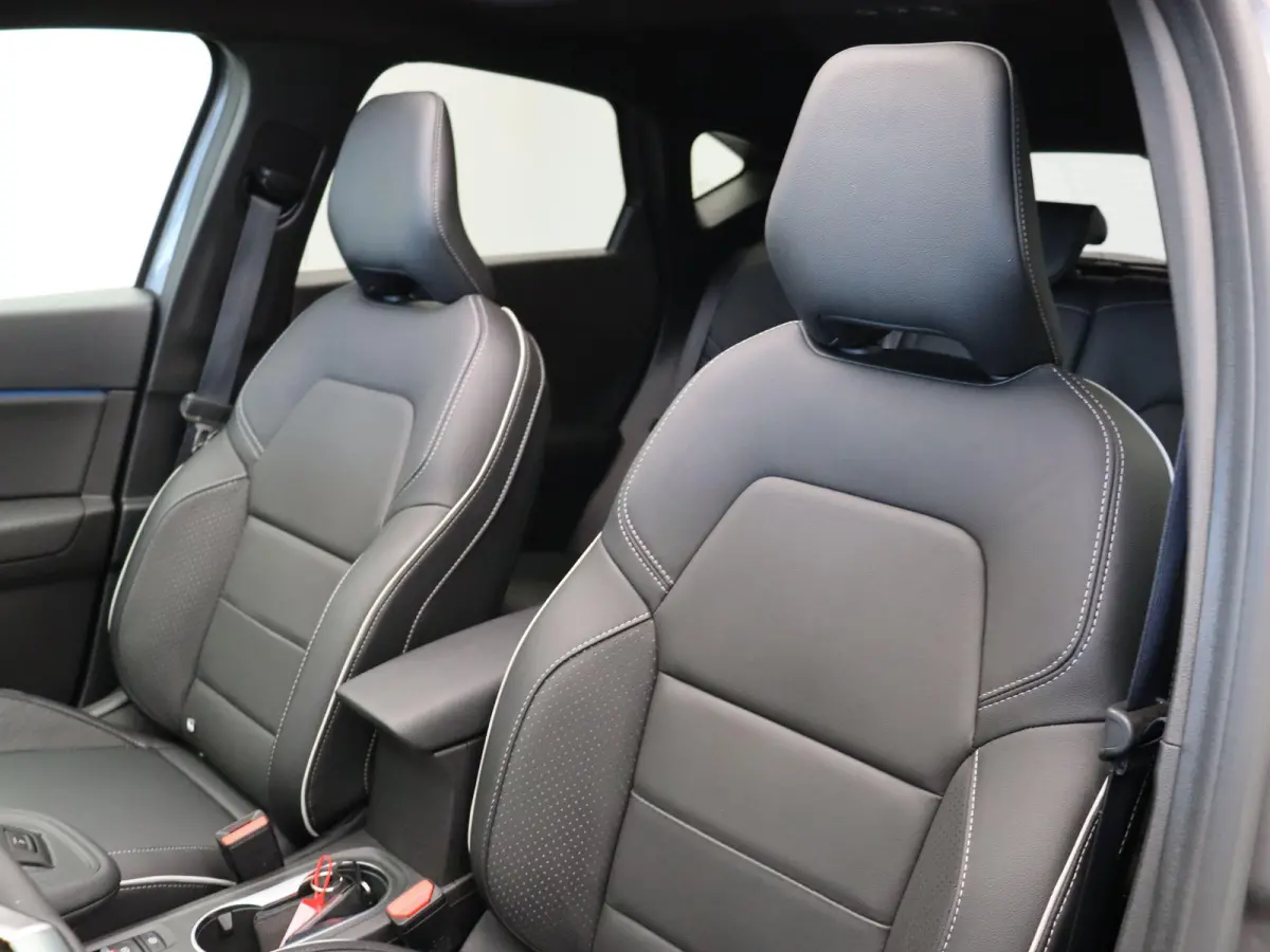 1.8 HEV AT 160pk Instyle | 1e Eigenaar | Panoramadak | Adaptive cruise control | Apple carplay/Android auto | Climate controle | Stoel verwarming | Lichtmetalen velgen 18'' |