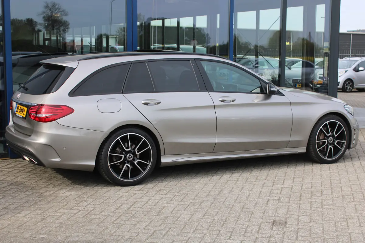 160 AUT9 AMG NIGHT PAKKET PANORAMADAK 360-CAMERA 19'' NL AUTO