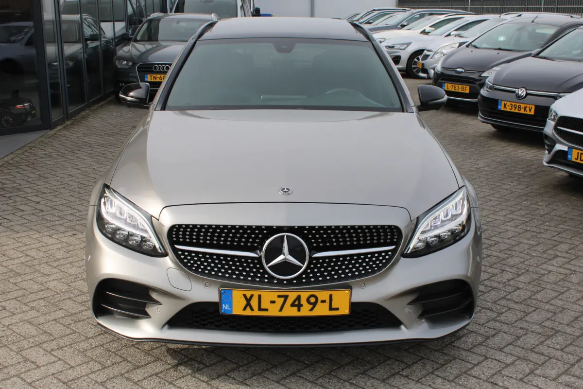 160 AUT9 AMG NIGHT PAKKET PANORAMADAK 360-CAMERA 19'' NL AUTO