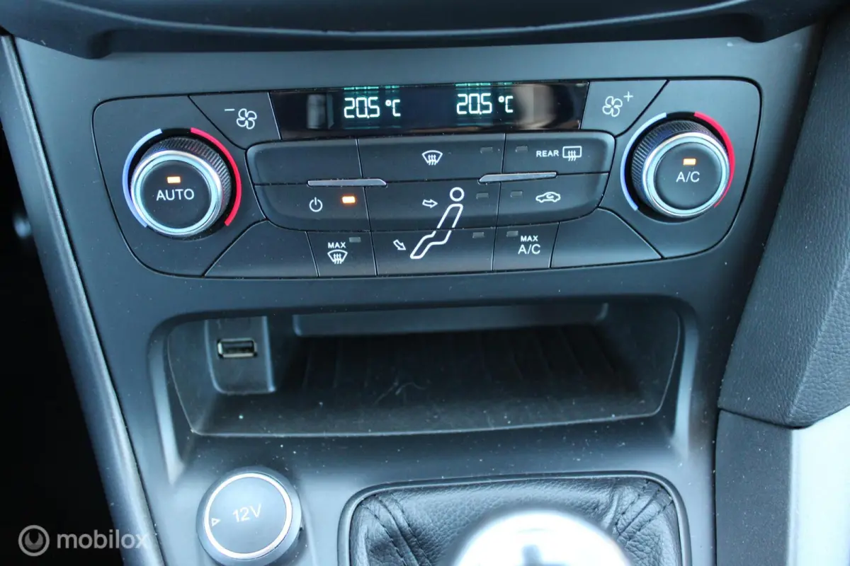 1.0 Turbo Lease Edition, Navi, App connect, Pdc, Cruise, Clima, Telefoon