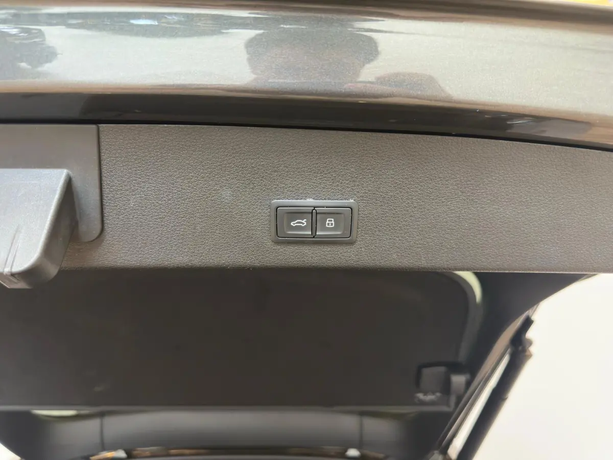 55 quattro S edition 95 kWh|B&O|SFEER|PANO|HUD|