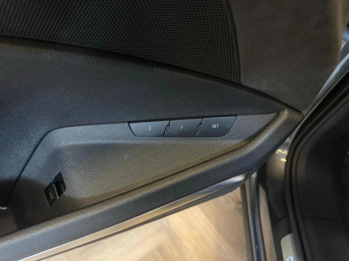 55 quattro S edition 95 kWh|B&O|SFEER|PANO|HUD|