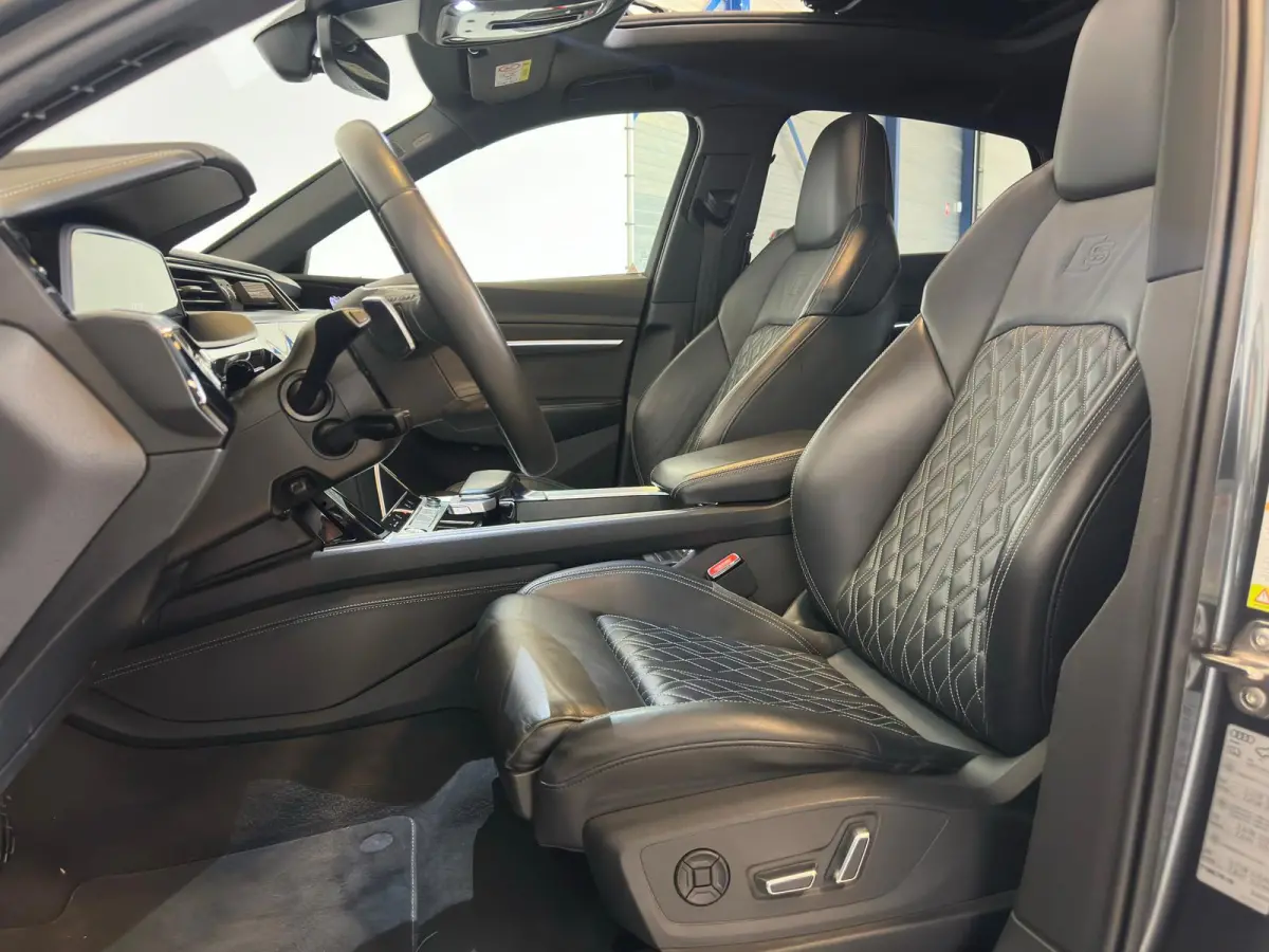 55 quattro S edition 95 kWh|B&O|SFEER|PANO|HUD|