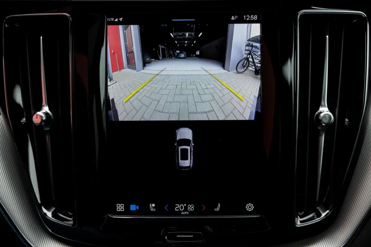 T8 Plus Black Edition AWD | H&K | 360 Cam | Pano |