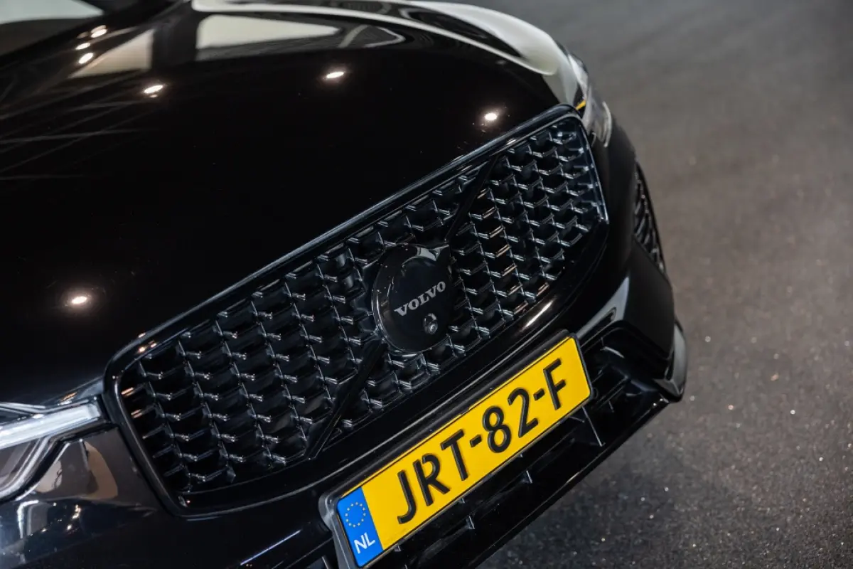T8 Plus Black Edition AWD | H&K | 360 Cam | Pano |
