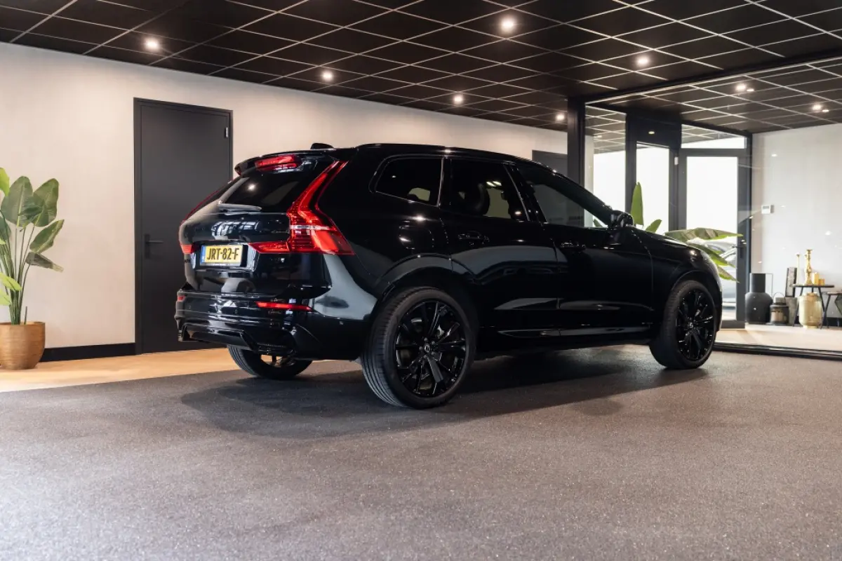 T8 Plus Black Edition AWD | H&K | 360 Cam | Pano |