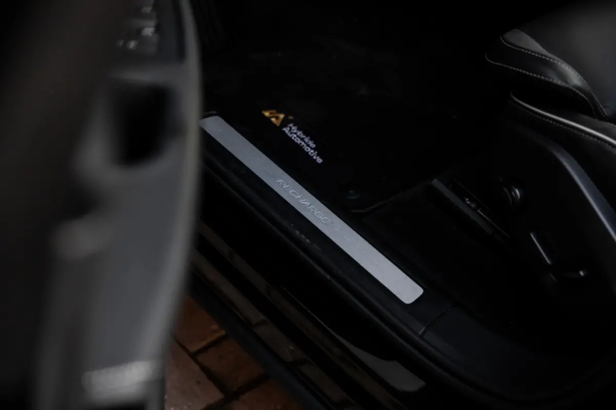 T8 Plus Black Edition AWD | H&K | 360 Cam | Pano |