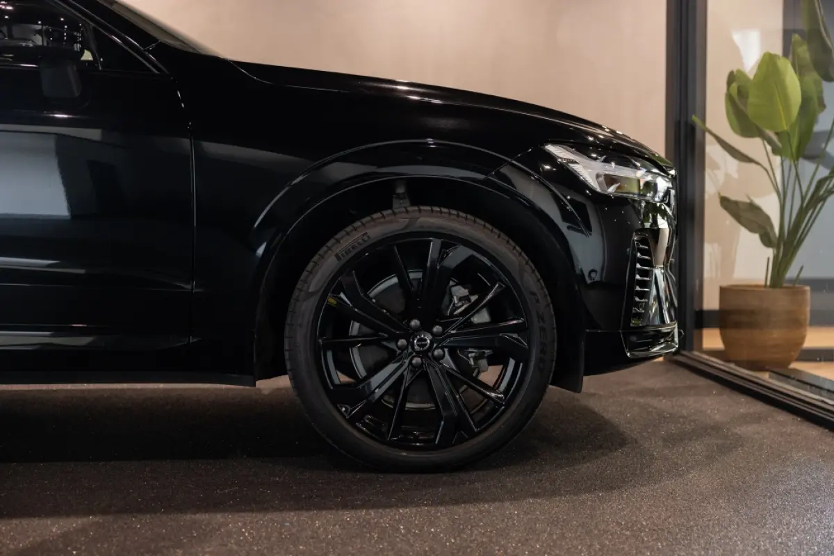 T8 Plus Black Edition AWD | H&K | 360 Cam | Pano |