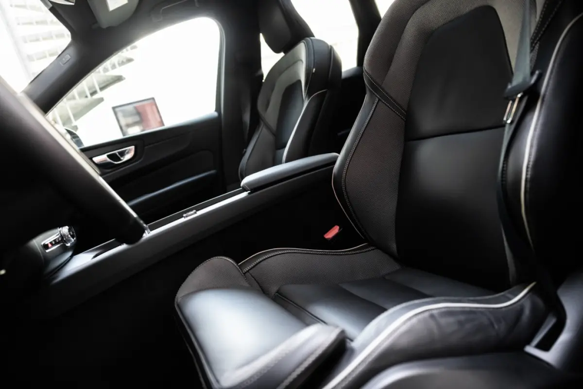 T8 Plus Black Edition AWD | H&K | 360 Cam | Pano |