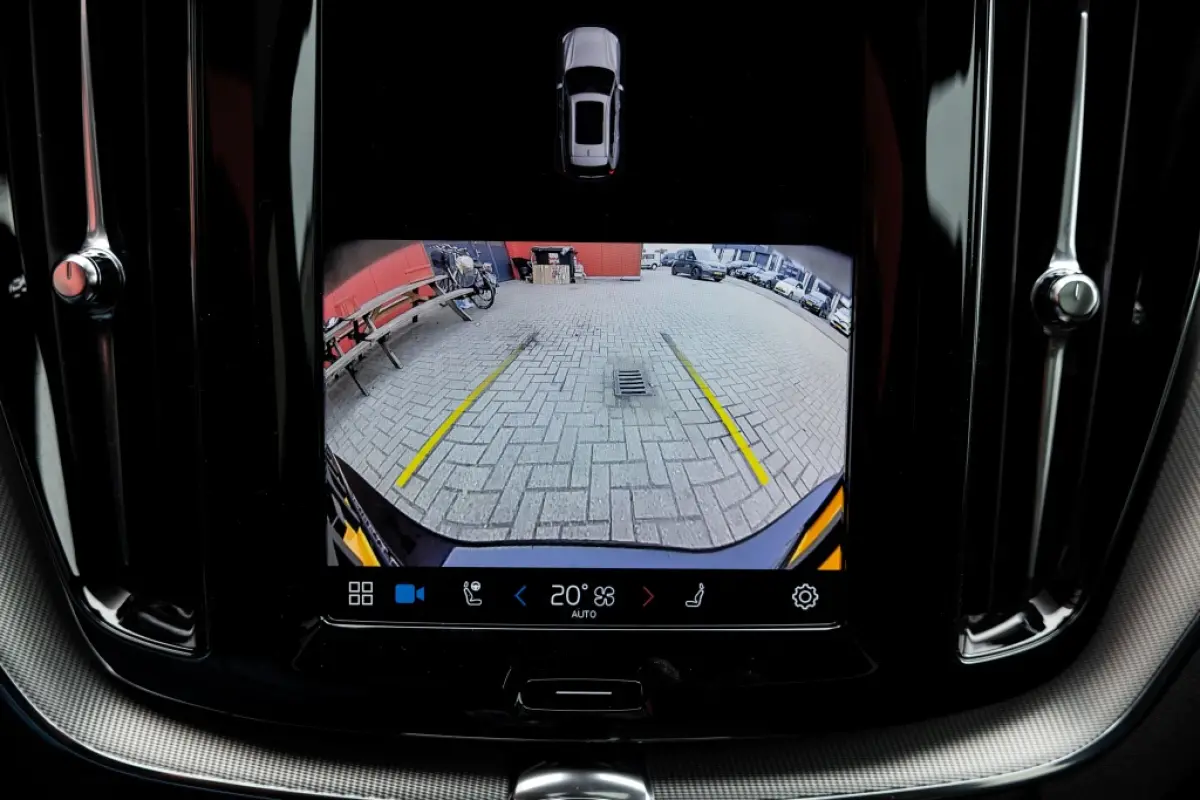 T8 Plus Black Edition AWD | H&K | 360 Cam | Pano |