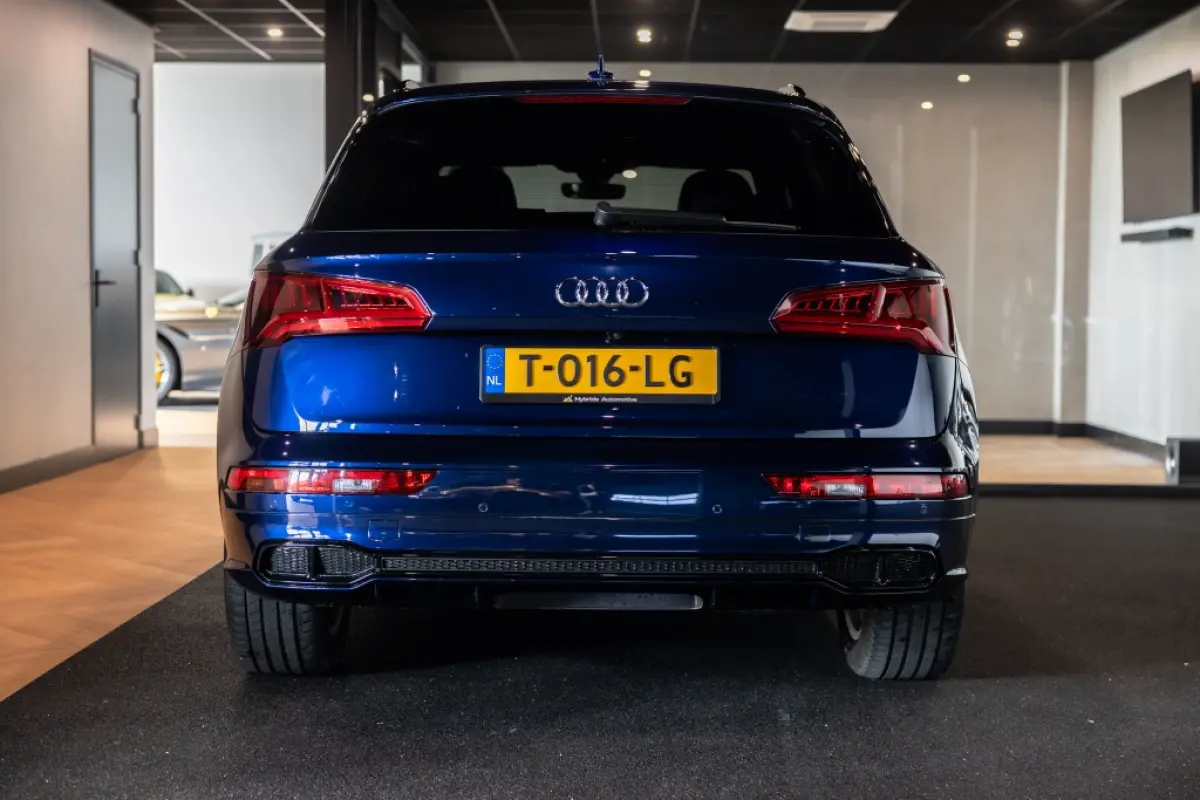 55 TFSI PHEV S Line | Quattro | Camera | Stoelverwarming |