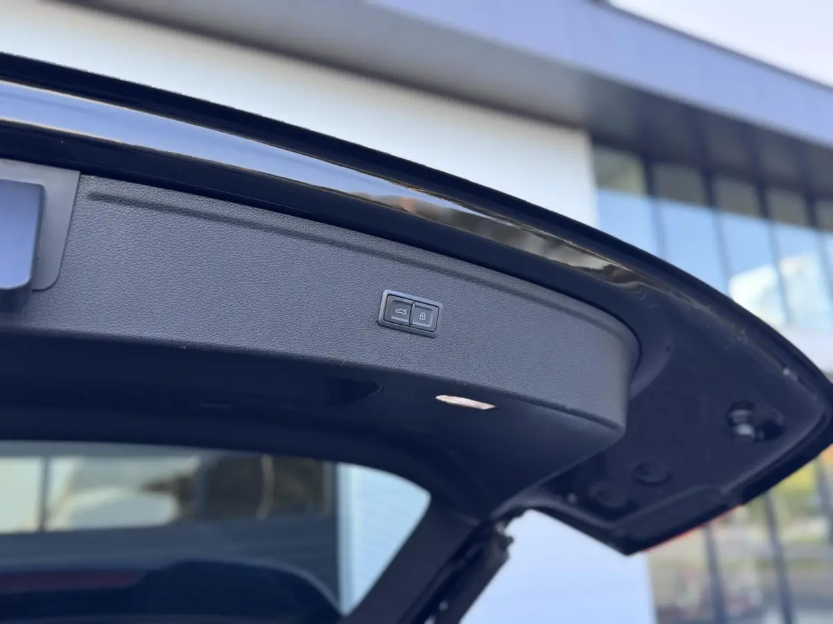 2.0 TFSI Quattro S-Line Black Edition Panodak|Camera