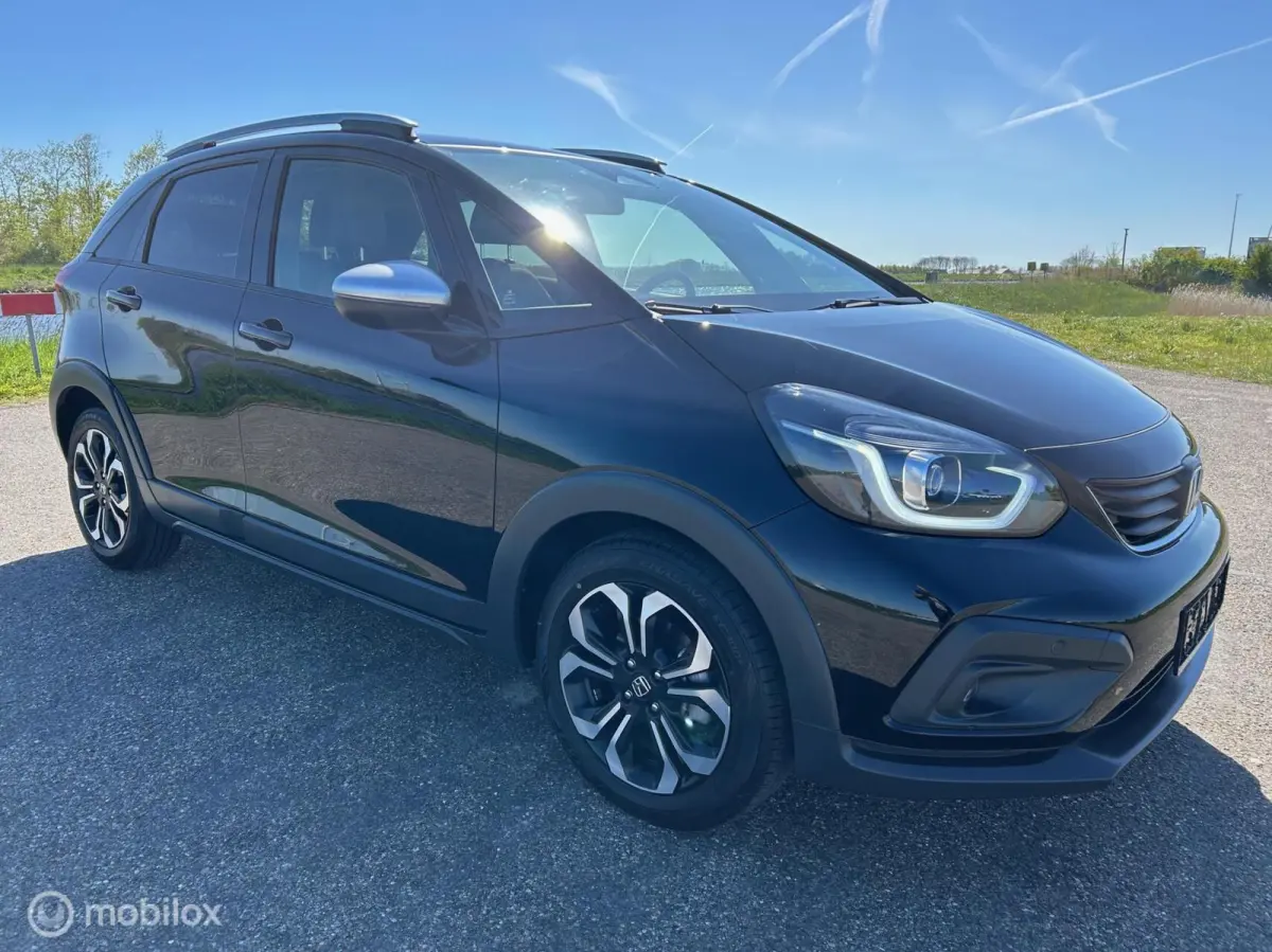 1.5 e:HEV Crosstar Model 2023
