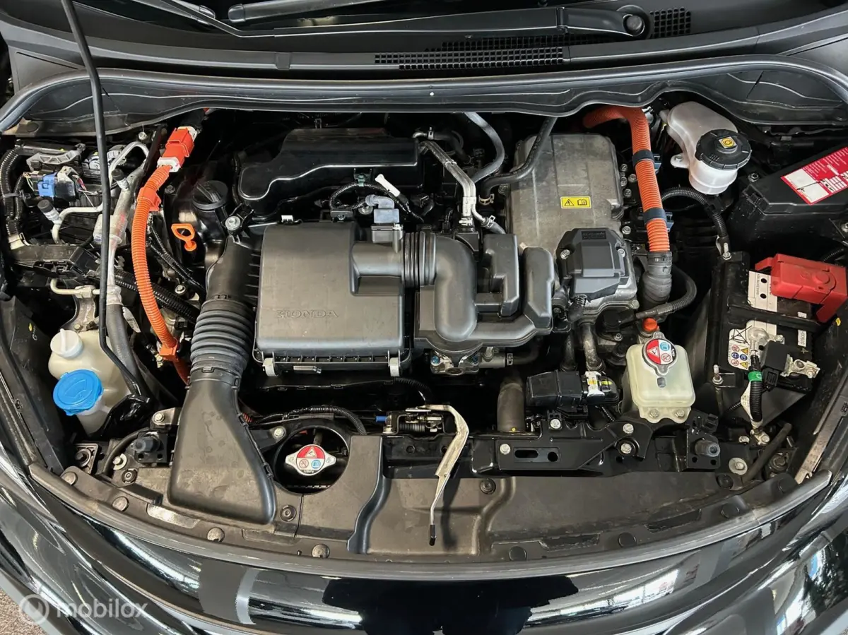 1.5 e:HEV Crosstar Model 2023