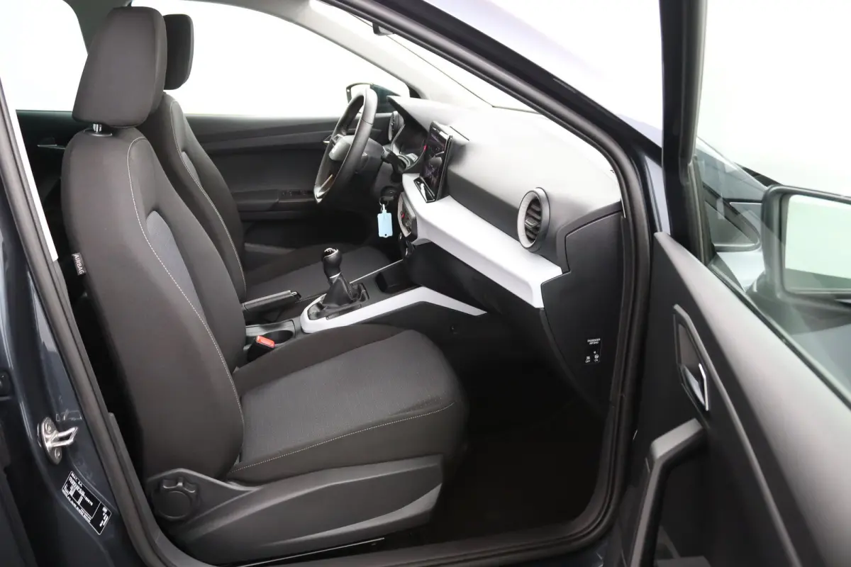 1.0 TSI Style | Navigatie | Climate Control | CarPlay/Android Auto | LED Koplampen | Parkeersensoren | Lichtmetalen Velgen