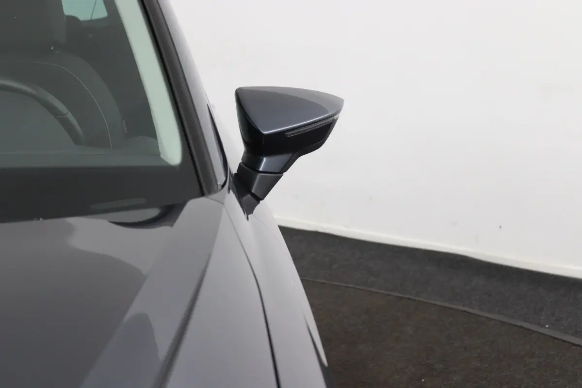 1.0 TSI Style | Navigatie | Climate Control | CarPlay/Android Auto | LED Koplampen | Parkeersensoren | Lichtmetalen Velgen