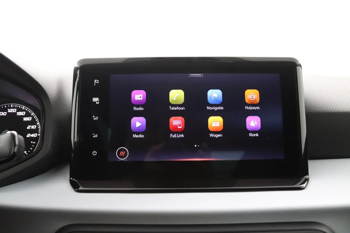 1.0 TSI Style | Navigatie | Climate Control | CarPlay/Android Auto | LED Koplampen | Parkeersensoren | Lichtmetalen Velgen