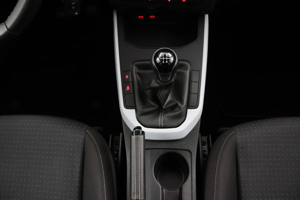 1.0 TSI Style | Navigatie | Climate Control | CarPlay/Android Auto | LED Koplampen | Parkeersensoren | Lichtmetalen Velgen